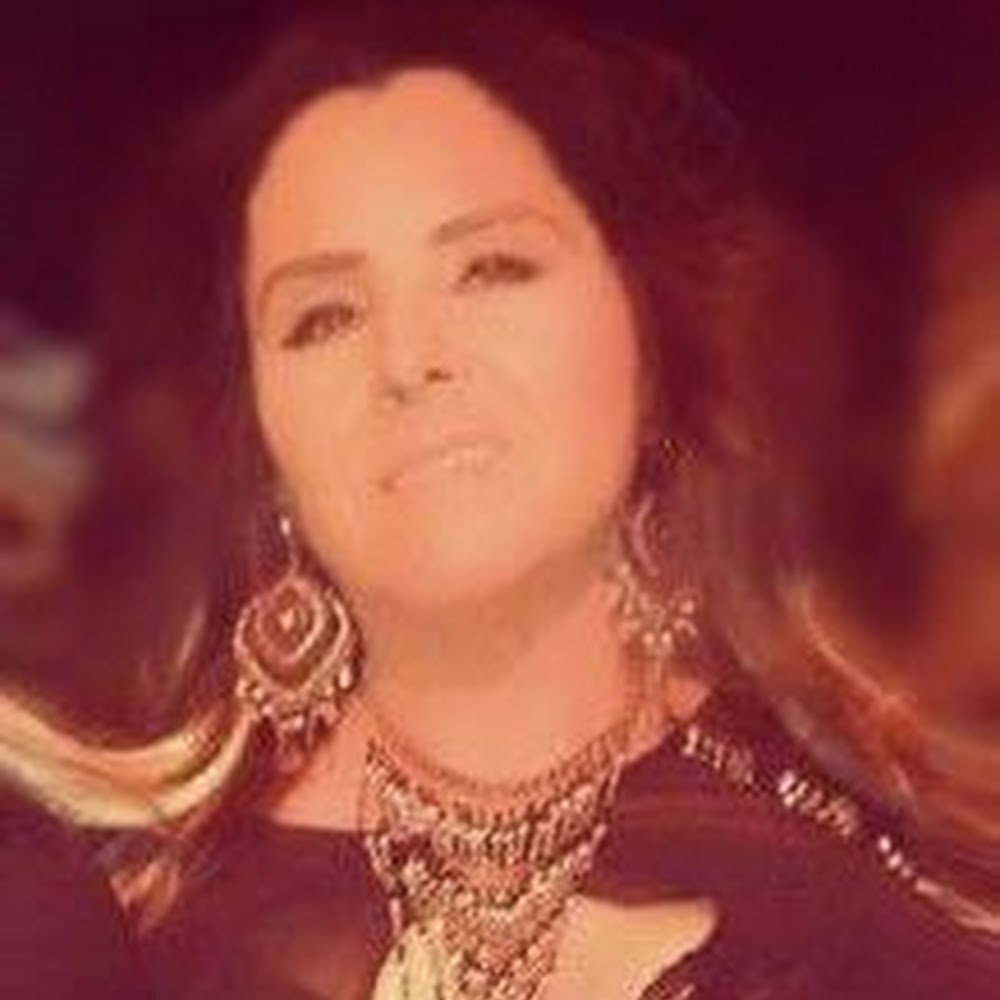 Meet your Posher, Adriana